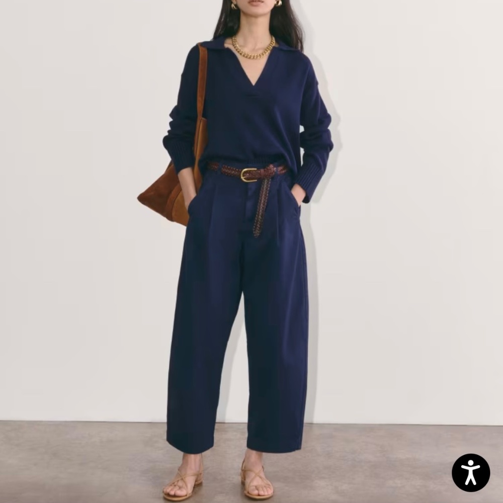 Everlane The Everywhere Barrel Pant in Navy Blue Size 10. NWT